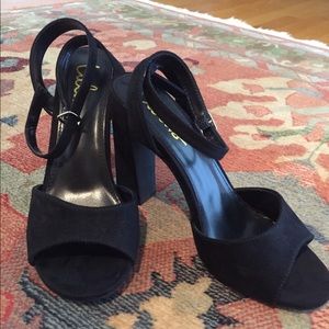 Women’s black heels - LuLu’s brand. Never worn.